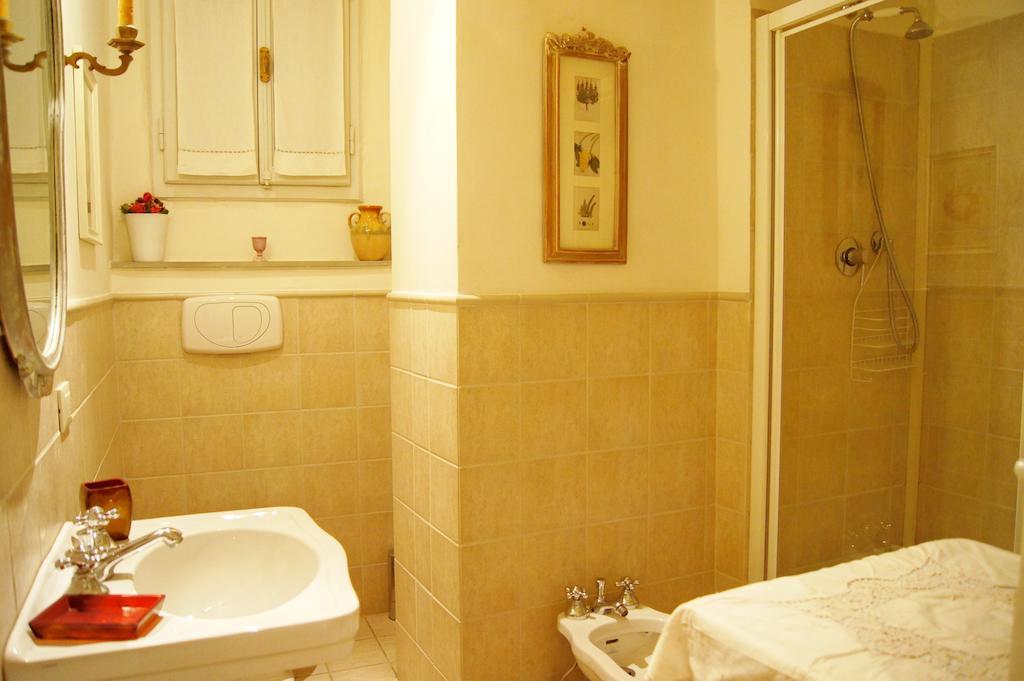 Melarancio Apartments Florence Room photo