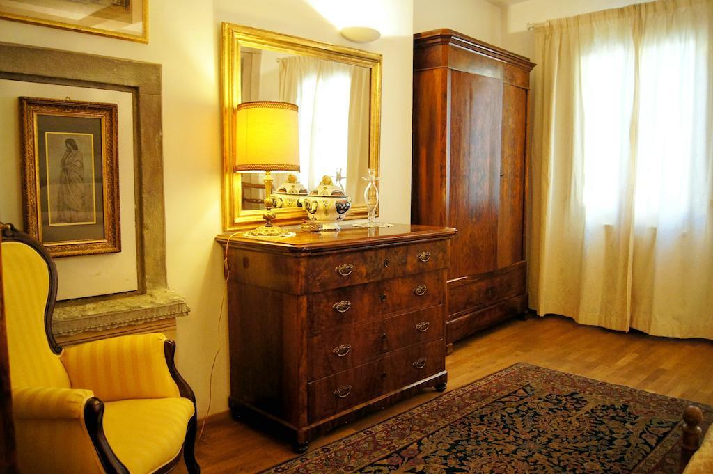 Melarancio Apartments Florence Room photo